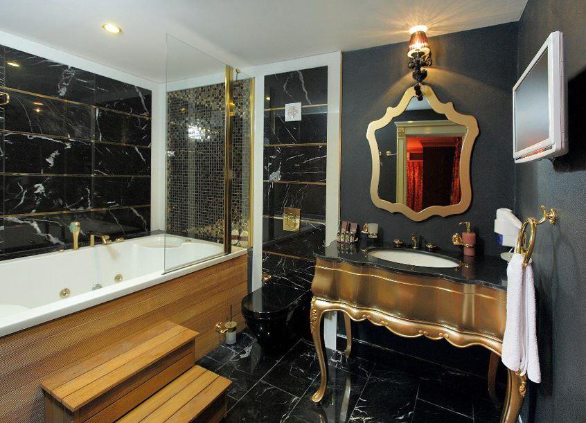 Camelot Boutique Hotel