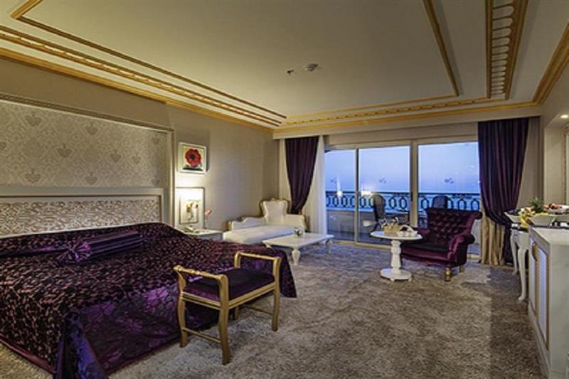 Crystal Palace Luxury Resort & SPA
