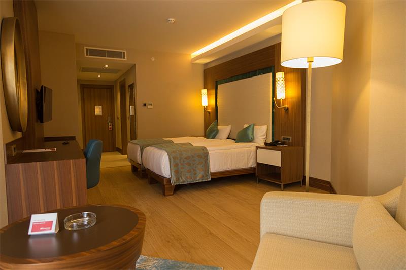 Ramada Hotel & Suites by Wyndham Kuşadası