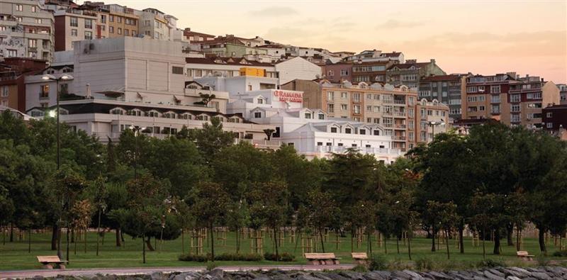 Ramada Hotel & Suites İstanbul Golden Horn