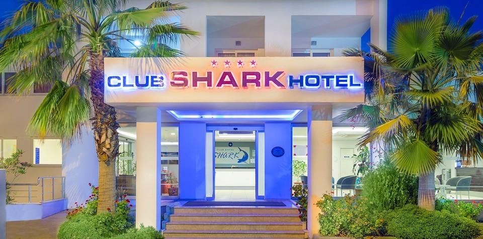 Club Shark Hotel